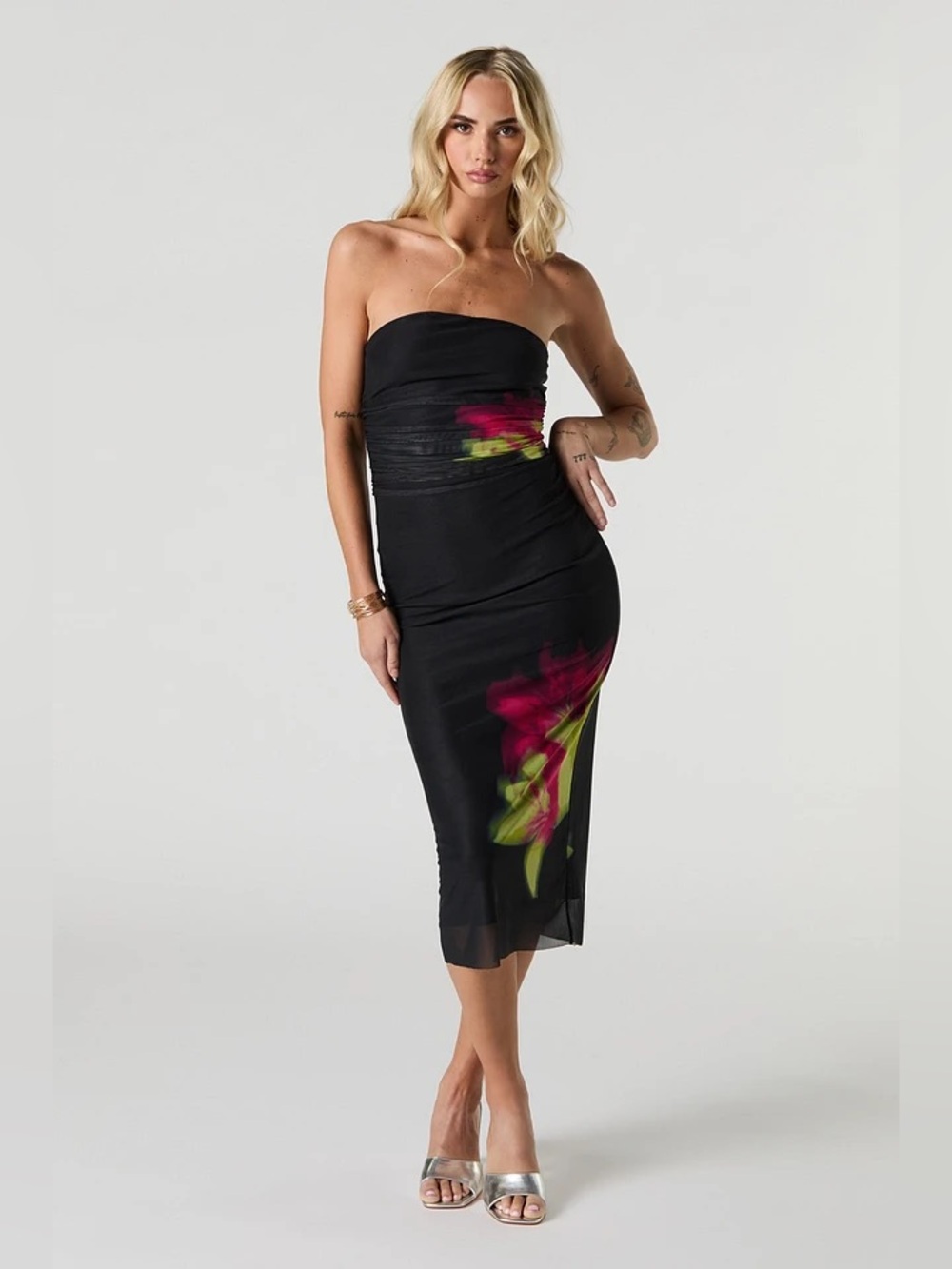 Forever 21 Floral Ruched Strapless Dress